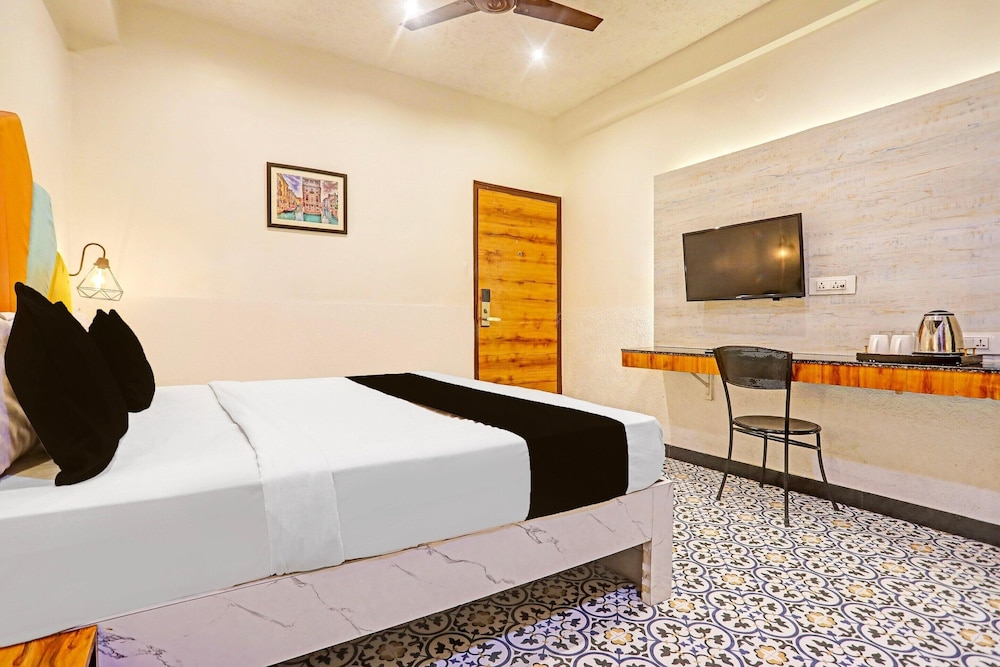 comfortable stayss at varanasi cantt