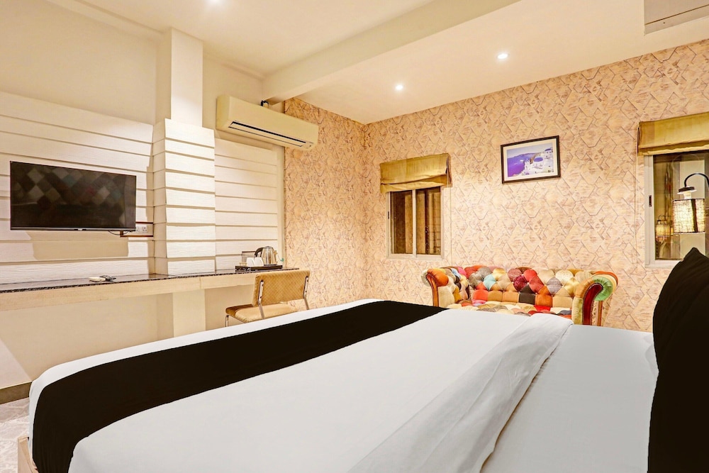 comfortable stayss at varanasi cantt