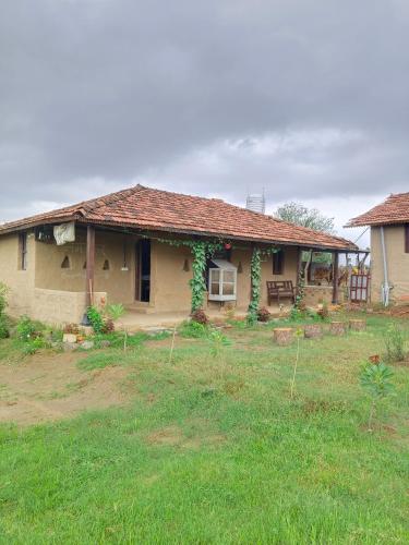 Shiva Kashi Home Stay,,4 star