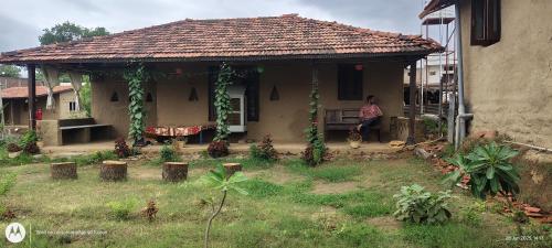 Shiva Kashi Home Stay,,4 star