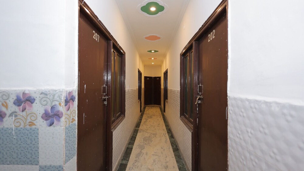 hotel zovo agra