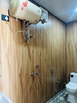 mandakini valley resort