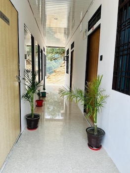 mandakini valley resort