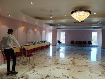 tej hotel and restaurant