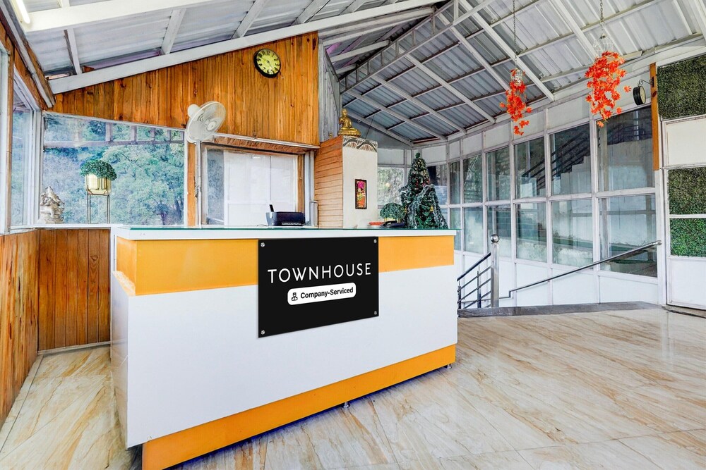 blissful mountain view near mall road