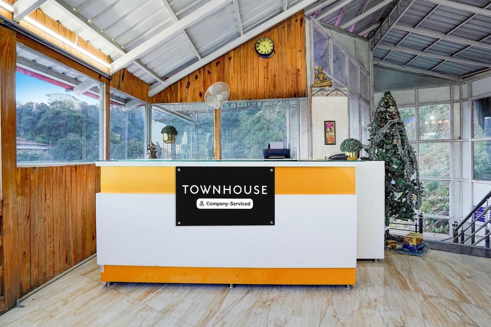 blissful mountain view near mall road