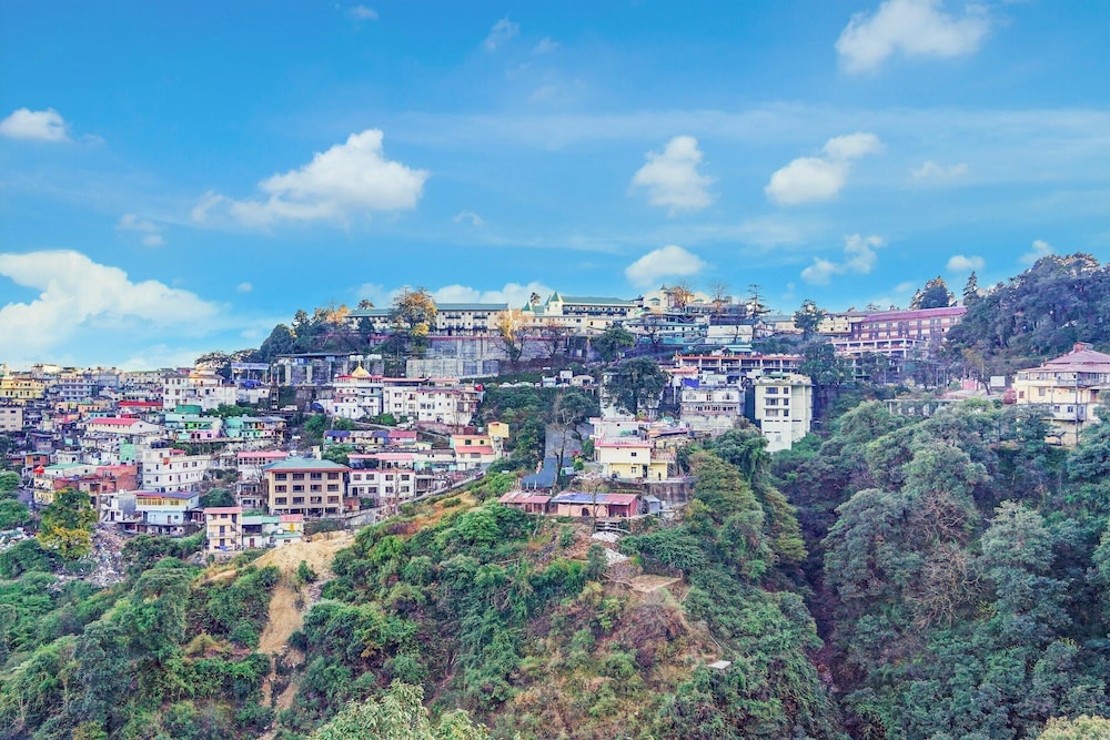 blissful mountain view near mall road