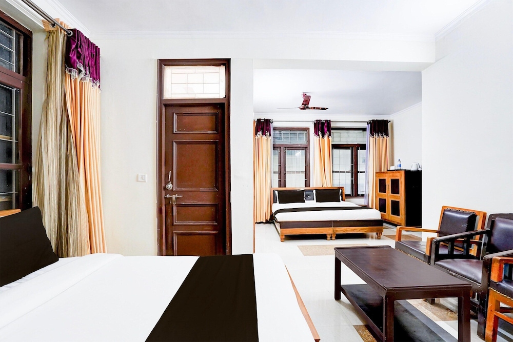 blissful mountain view near mall road