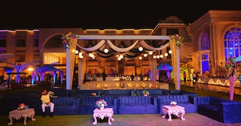 orchha river stone resort