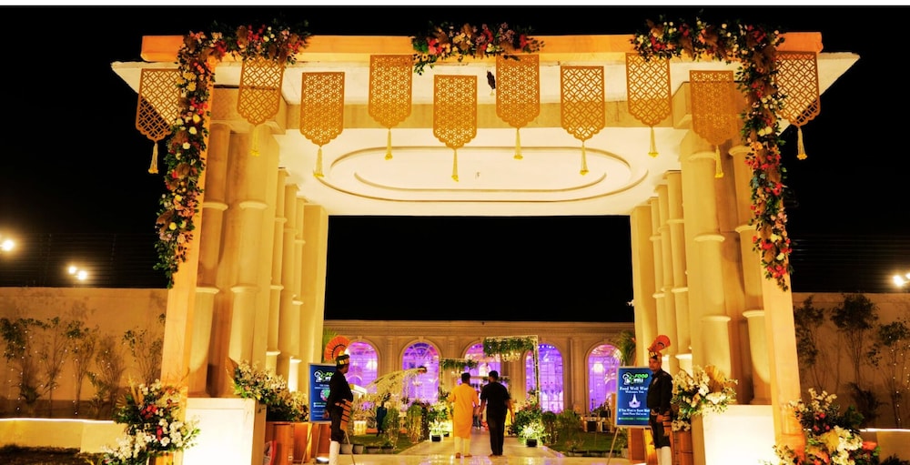 orchha river stone resort