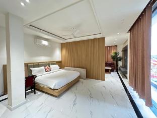 orchha river stone resort