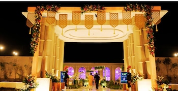 orchha river stone resort