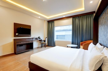 premium stays near phoenix mall