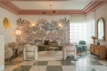 Le Particulier Miami,4130 Collins Ave,3 star