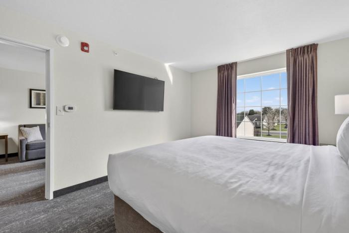 cobblestone hotel and suites eaton