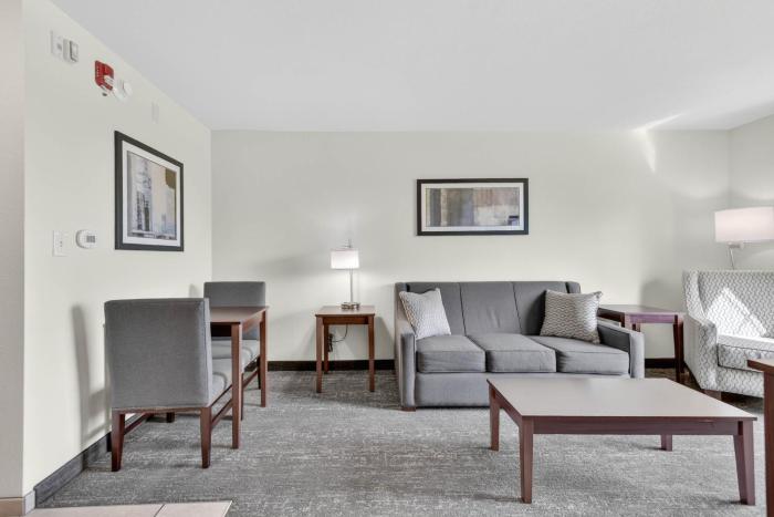 cobblestone hotel and suites eaton
