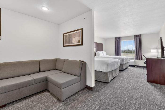 cobblestone hotel and suites eaton