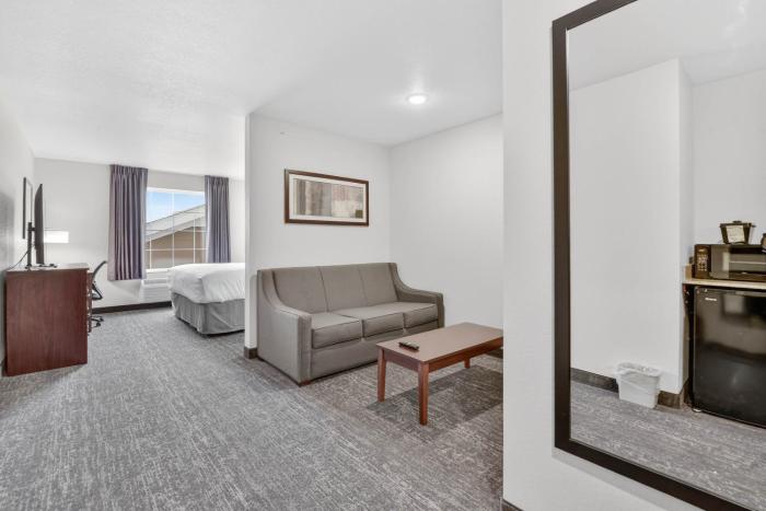 cobblestone hotel and suites eaton