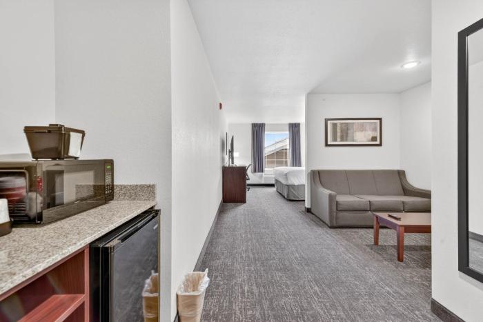 cobblestone hotel and suites eaton