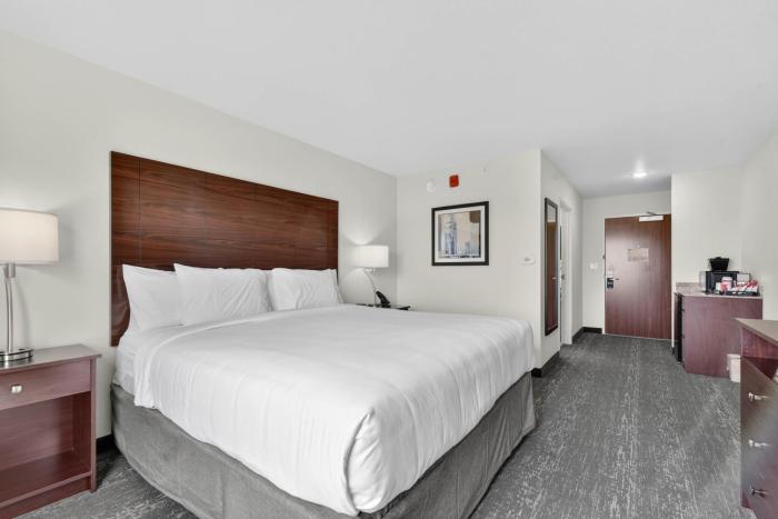cobblestone hotel and suites eaton