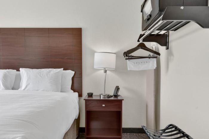 cobblestone hotel and suites eaton