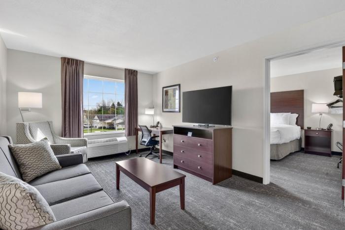 cobblestone hotel and suites eaton