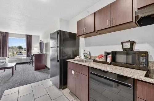 cobblestone hotel and suites eaton