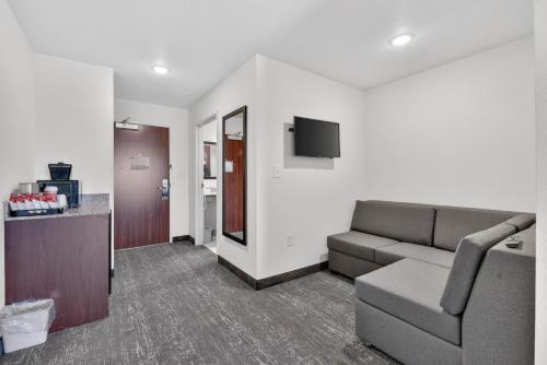 cobblestone hotel and suites eaton