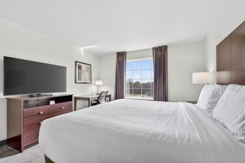 cobblestone hotel and suites eaton