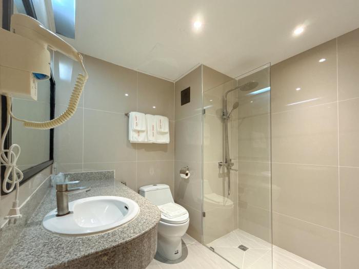 avana x the cross residence