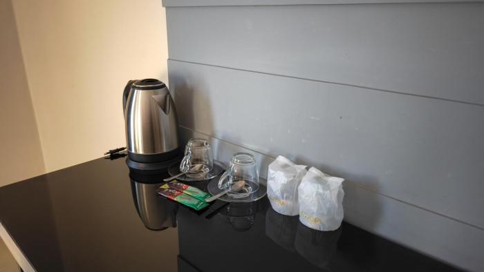 avana x the cross residence