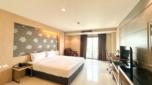 avana x the cross residence