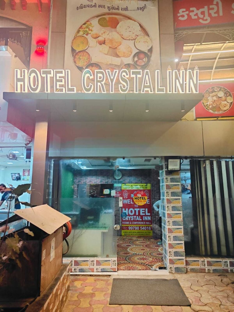 hotel crystal inn