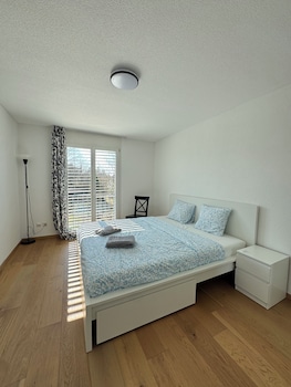 Vk - Zürich Airport - Homestay - Härdlen,,4 star