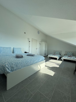 Vk - Zürich Airport - Homestay - Härdlen,,4 star