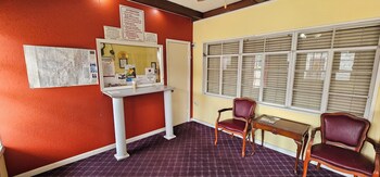 Deluxe Inn,,2 star