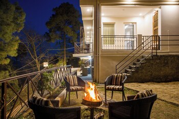 alaya stays captains nest 3 bhk retreat with garden and scenic views