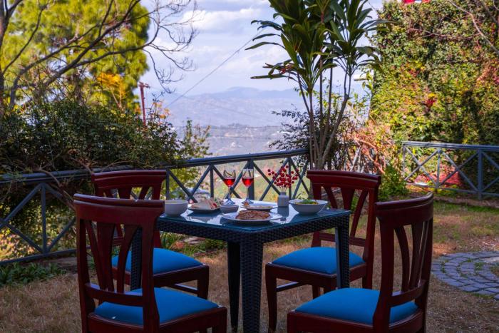 alaya stays captains nest 3 bhk retreat with garden and scenic views