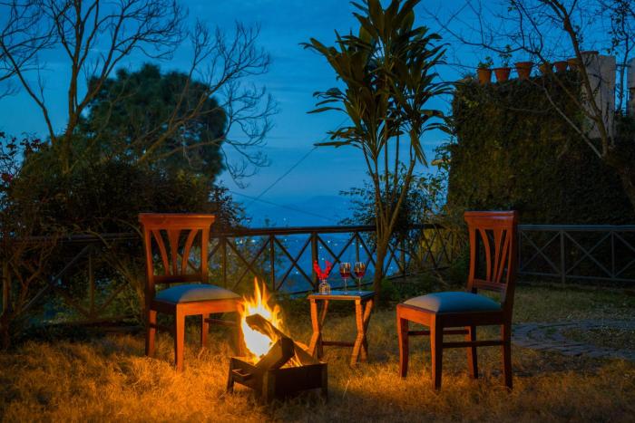 alaya stays captains nest 3 bhk retreat with garden and scenic views