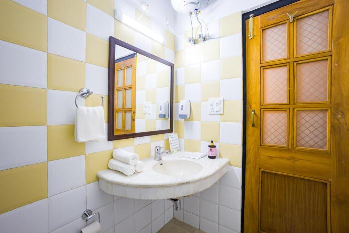alaya stays captains nest 3 bhk retreat with garden and scenic views