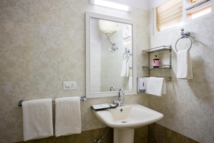 alaya stays captains nest 3 bhk retreat with garden and scenic views