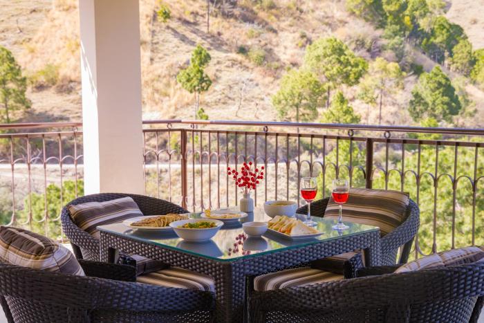 alaya stays captains nest 3 bhk retreat with garden and scenic views