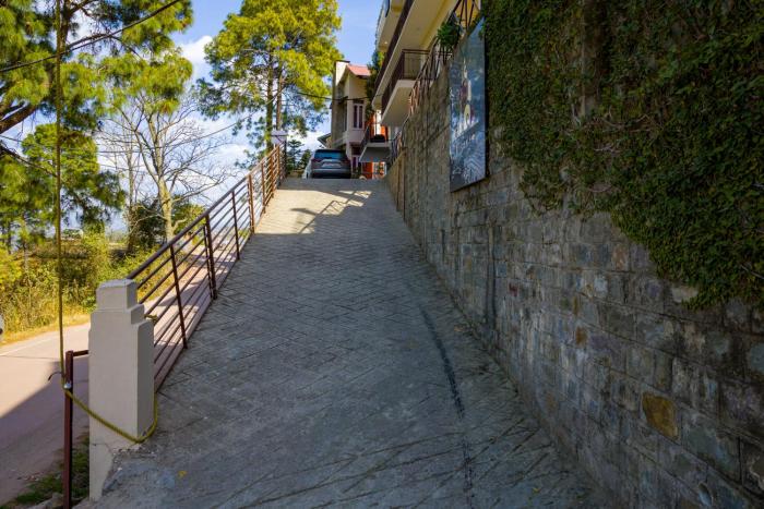 alaya stays captains nest 3 bhk retreat with garden and scenic views