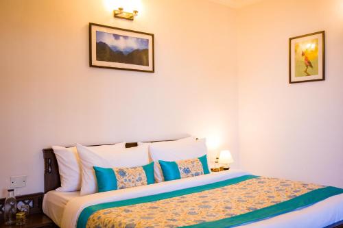 alaya stays captains nest 3 bhk retreat with garden and scenic views