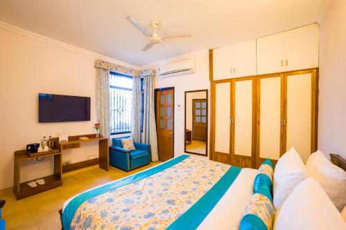 alaya stays captains nest 3 bhk retreat with garden and scenic views