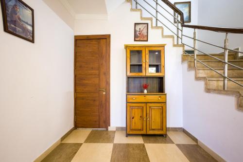 alaya stays captains nest 3 bhk retreat with garden and scenic views