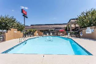 Ramada By Wyndham Lebanon,Nashville>>Lebanon,2.5 star