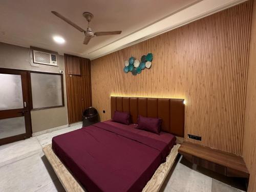 Desire Courtyard,,3 star