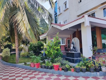 sg ayurveda saigram charitable trust