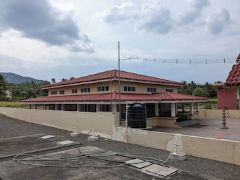 sg ayurveda saigram charitable trust